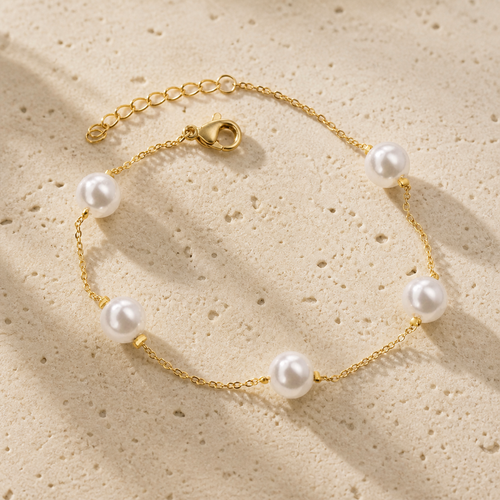 Alix — Pulsera de Perlas Doradas · Lay Down Premium