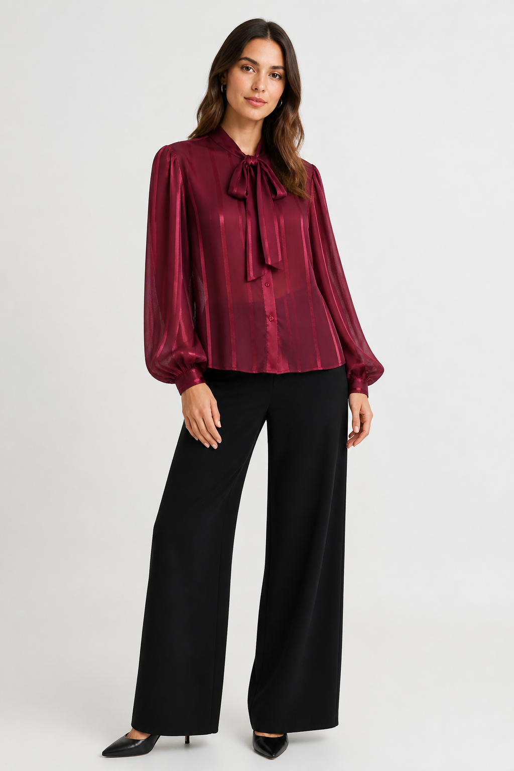 Ariane — Blusa de Gasa con Lazo — Rojo oscuro, modelo con rostro visible