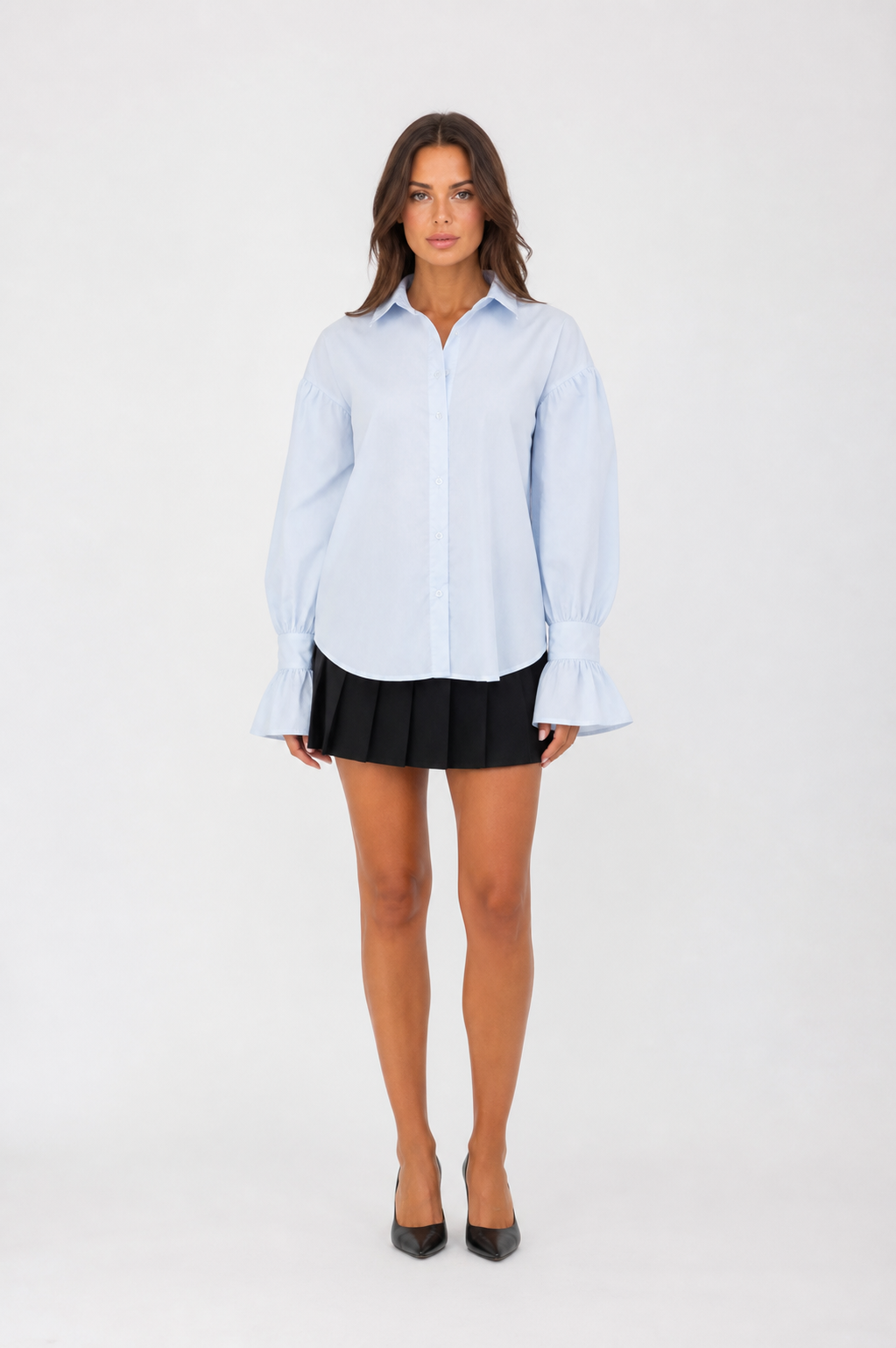 Colette — Camisa Francesa de Cuello Clásico — colette azul, modelo con rostro visible