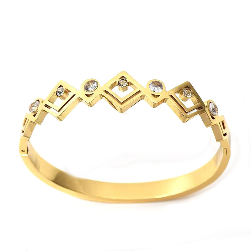 Soline — Brazalete Geométrico de Acero · Imagen del proveedor
