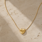 Héloïse — Matte Heart Necklace · Lay Down Premium