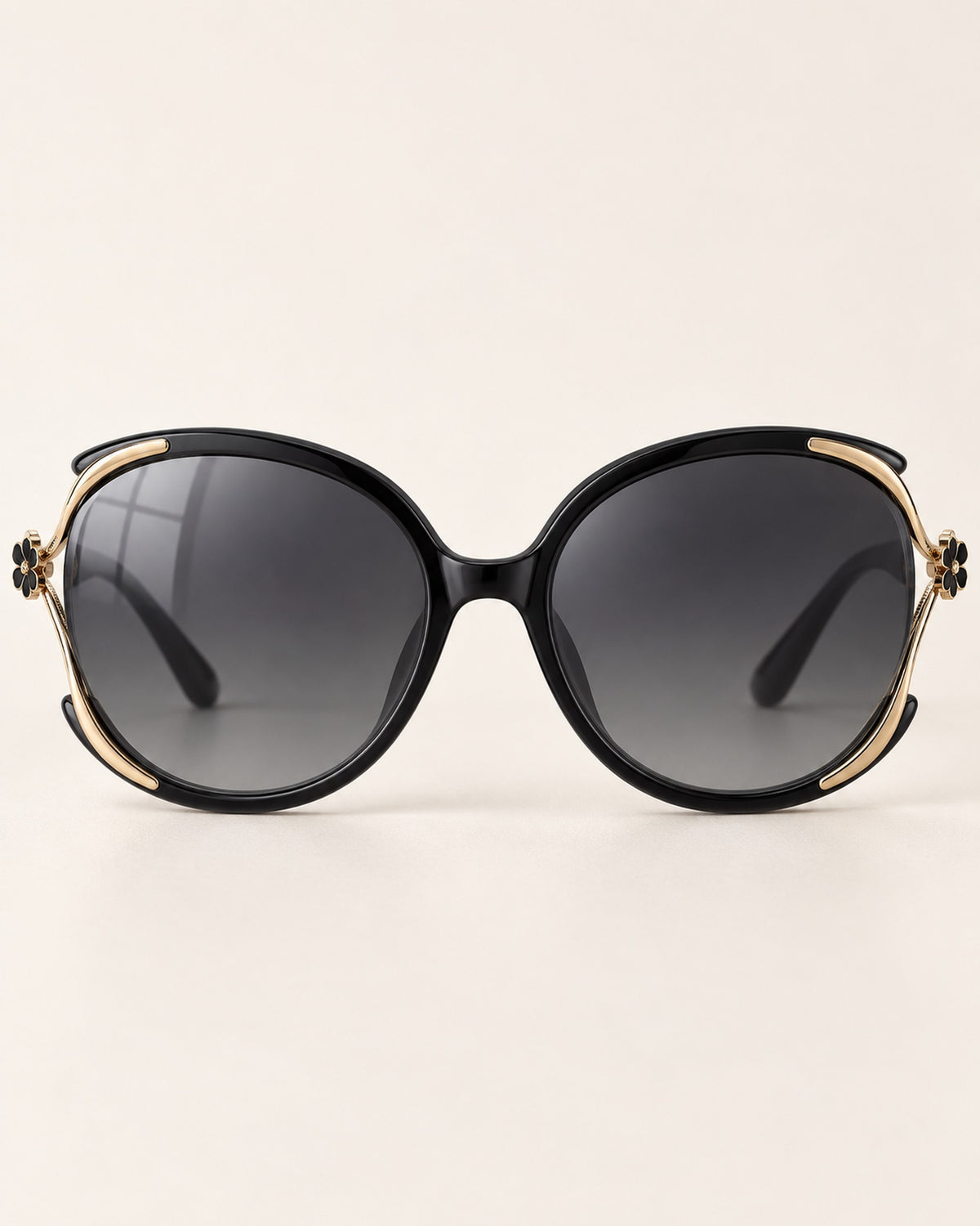 Chiara cat-eye sunglasses in black frame, gray gradient lenses, front view