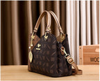 Isaline — Bolso Cruzado Estructurado Dorado