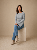 Juliana — Top de Canalé con Manga Campana · Gris · modelo en estudio · 3:4